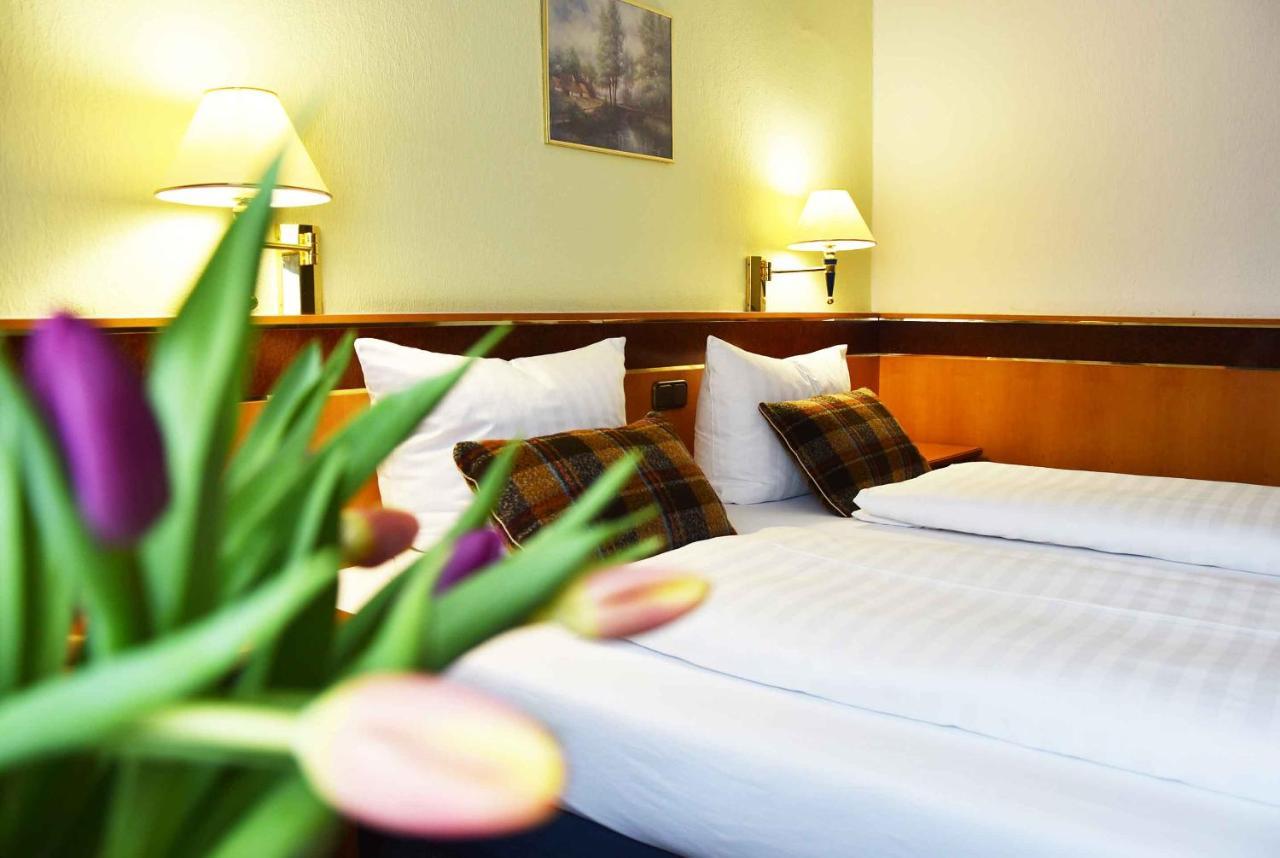 Landhotel Zum Hirsch Unterweissbach Dış mekan fotoğraf